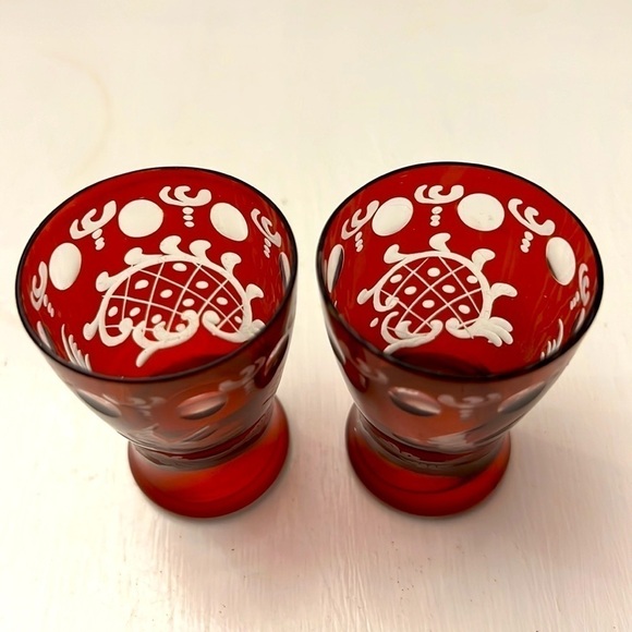 Pair of Bohemian Ruby red cordial glasses - Picture 5 of 6